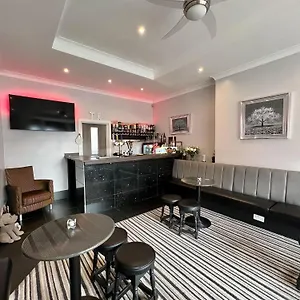 Hotel Tudor Rose